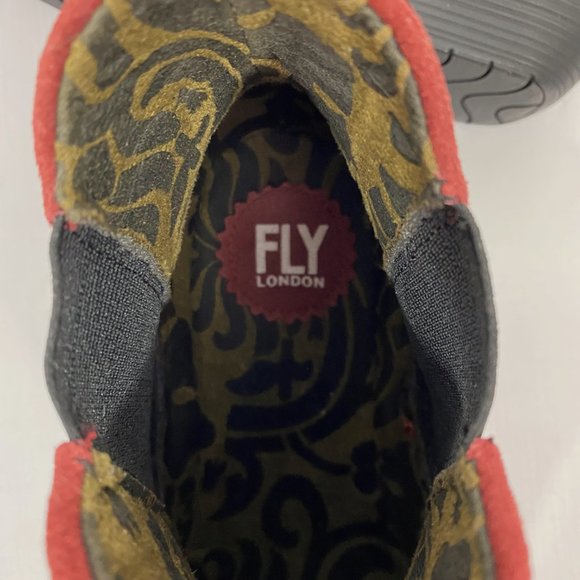 NWOT Fly London Phil Suede Wedge Chelsea Boot - Size 38 (7.5-8) - Picture 5 of 7